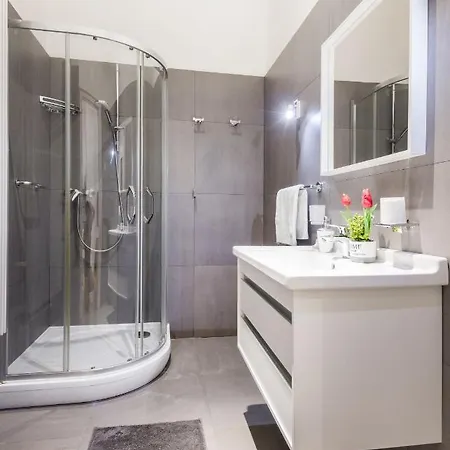 Appartamento Elegant In Super Location *