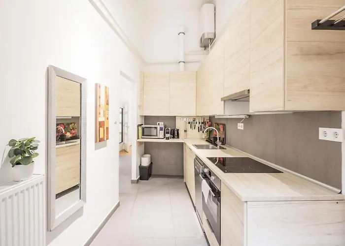 Elegant In Super Location * Budapest