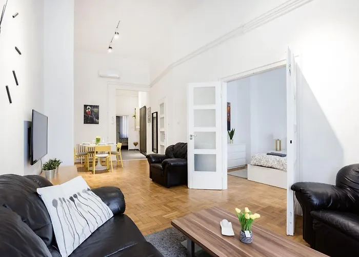 Elegant In Super Location Appartamento