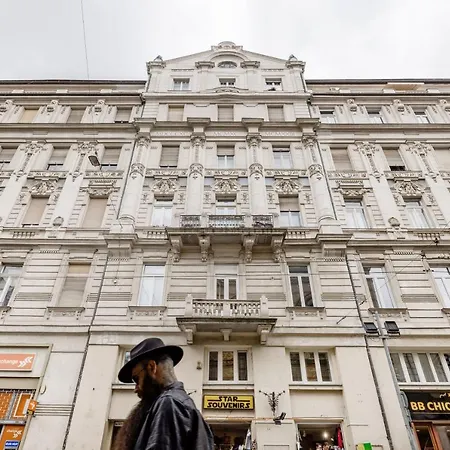 아파트 Elegant In Super Location 부다페스트