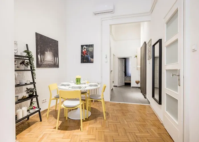 Apartamento Elegant In Super Location *